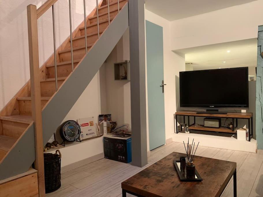 לימוז' Triplex De Charme Centre Ville מראה חיצוני תמונה